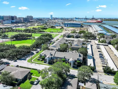 7065 N Holiday Drive Galveston TX 77550