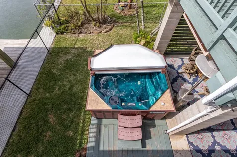 391 Ling Street Bayou Vista TX 77563