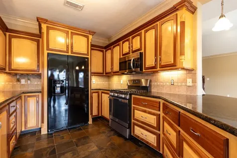 391 Ling Street Bayou Vista TX 77563