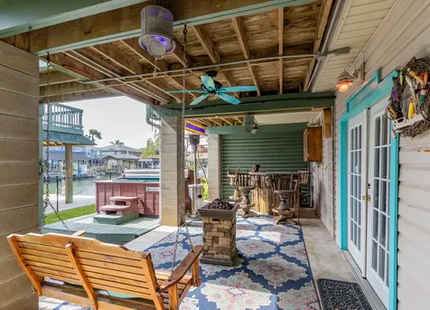 391 Ling Street Bayou Vista TX 77563
