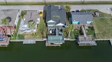 391 Ling Street Bayou Vista TX 77563