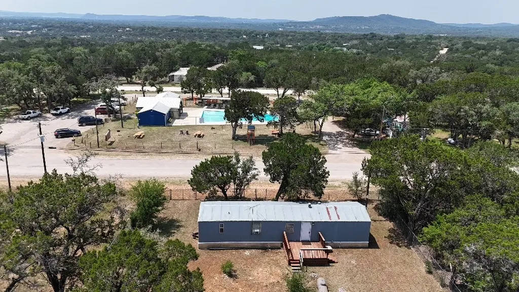 7075 Whartons Dock Road Bandera TX 78003
