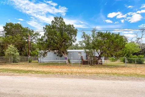 7075 Whartons Dock Road Bandera TX 78003
