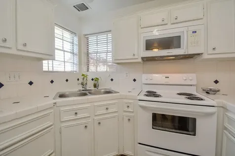516 Birdsong Drive League City TX 77573