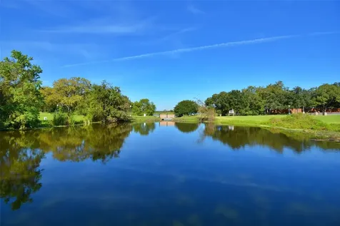 516 Birdsong Drive League City TX 77573