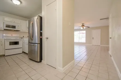 516 Birdsong Drive League City TX 77573