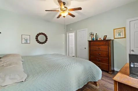 205 Jephson Drive Alvin TX 77511