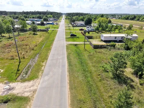 1529 County Road 3540 Cleveland TX 77327
