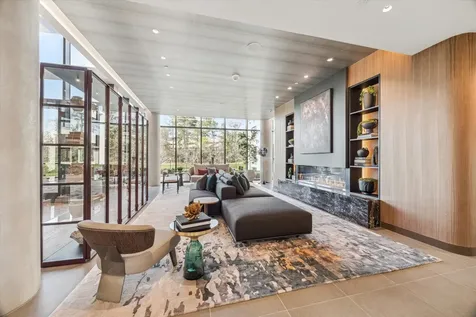1 Riva Row 1018 The Woodlands TX 77380