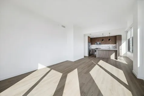 1 Riva Row 1018 The Woodlands TX 77380