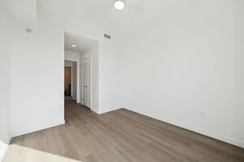 1 Riva Row 1018 The Woodlands TX 77380