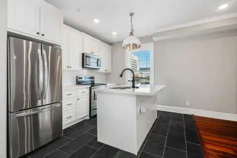 405 24th Street 201 Galveston TX 77550