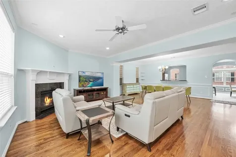 3410 Skyline Village Drive Houston TX 77057
