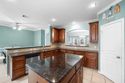 3410 Skyline Village Drive Houston TX 77057