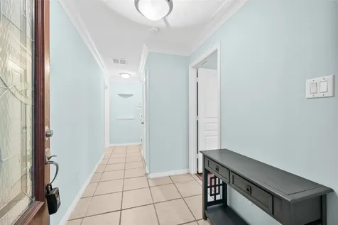3410 Skyline Village Drive Houston TX 77057