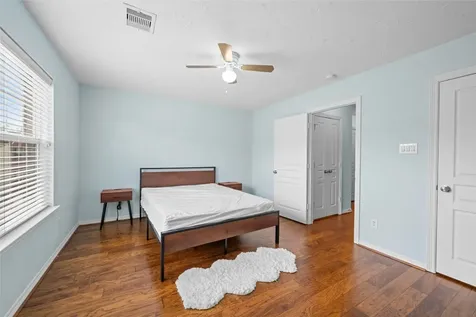 3410 Skyline Village Drive Houston TX 77057