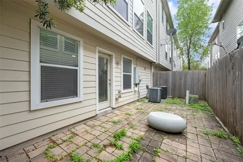 3410 Skyline Village Drive Houston TX 77057