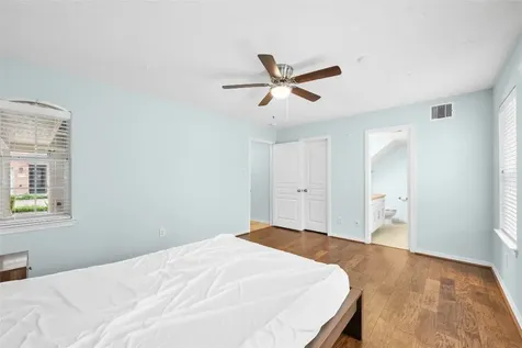3410 Skyline Village Drive Houston TX 77057