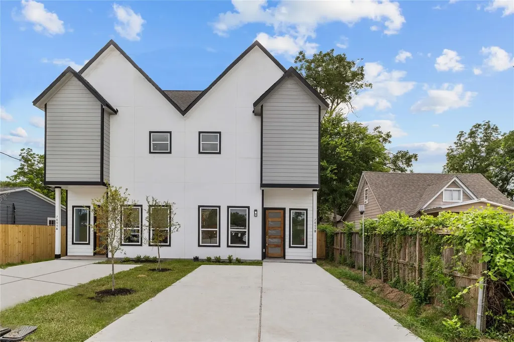 7805 Farnsworth Street B Houston TX 77022