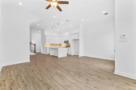 7805 Farnsworth Street B Houston TX 77022