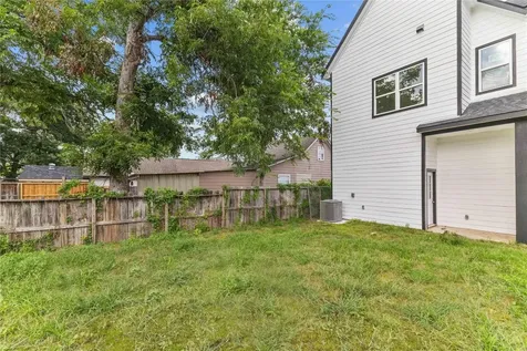 7805 Farnsworth Street B Houston TX 77022