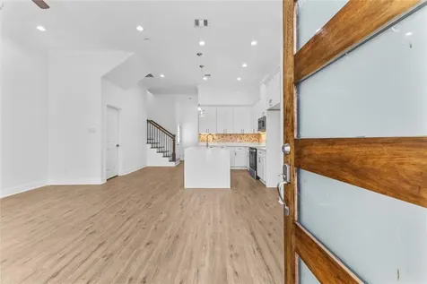 7805 Farnsworth Street B Houston TX 77022