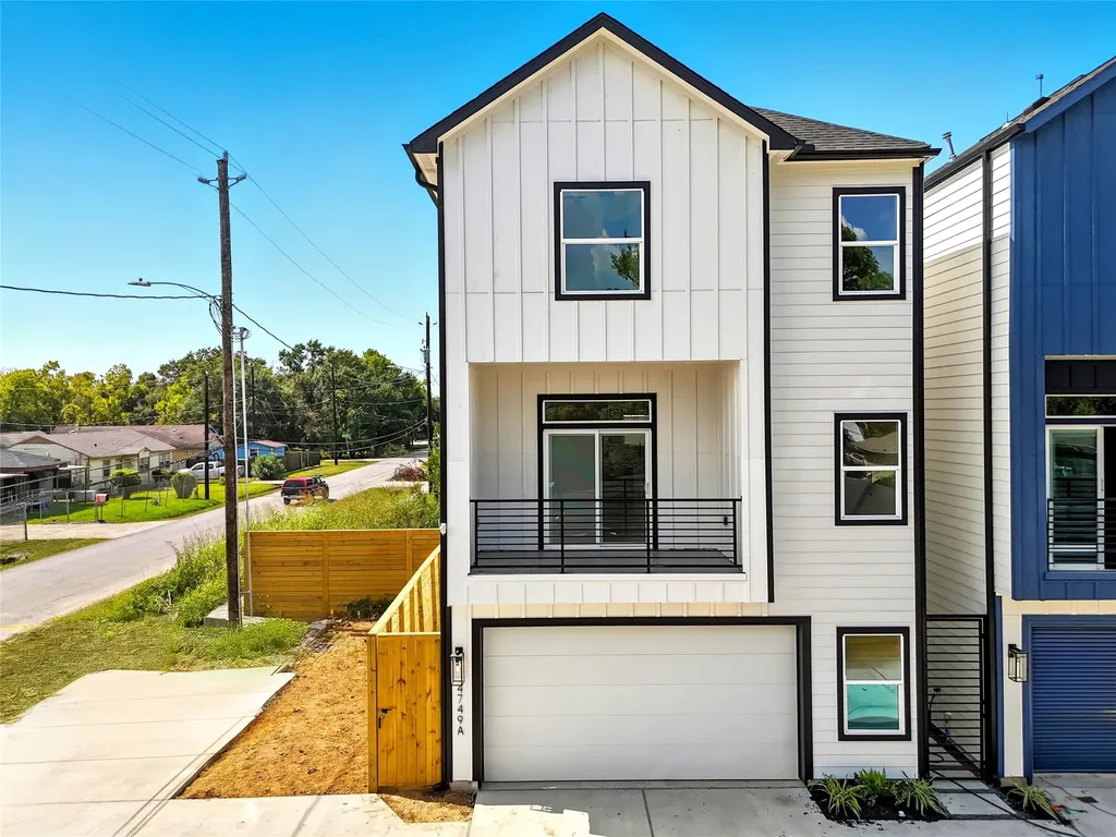 4749 Wilmington Street C Houston TX 77033