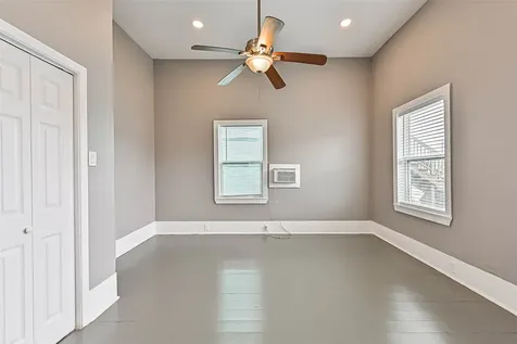 2914 Avenue K Galveston TX 77550