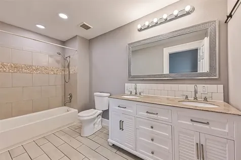 2914 Avenue K Galveston TX 77550
