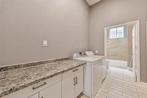 2914 Avenue K Galveston TX 77550