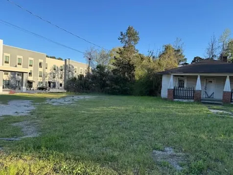 3117,3115,3107 Montgomery Road Huntsville TX 77340