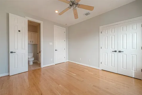 2721 Austin Street Houston TX 77004