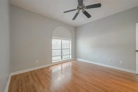 2721 Austin Street Houston TX 77004