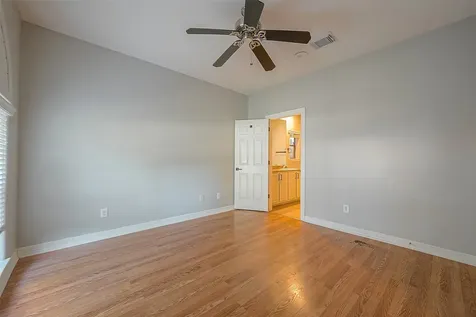 2721 Austin Street Houston TX 77004