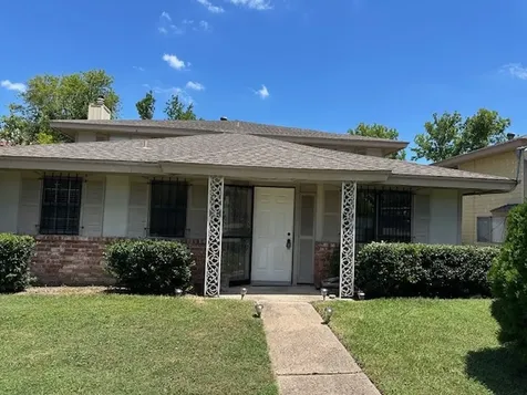 5662 Birchmont Drive A Houston TX 77091