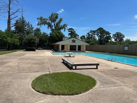5662 Birchmont Drive A Houston TX 77091