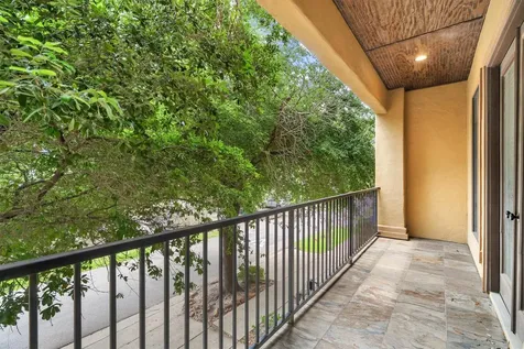 1605 W 14th Street Houston TX 77008