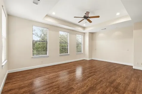 1605 W 14th Street Houston TX 77008