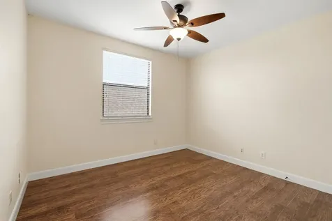 1605 W 14th Street Houston TX 77008