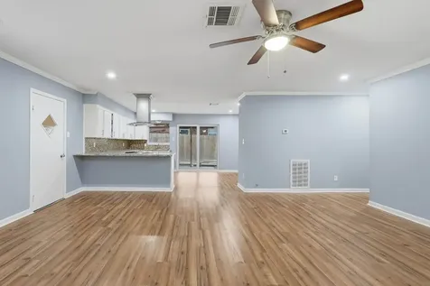 20 Moon Valley Court Conroe TX 77304