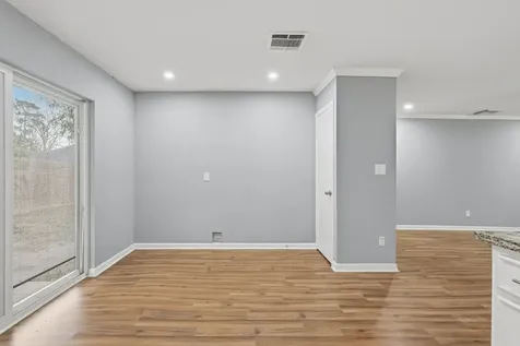 20 Moon Valley Court Conroe TX 77304