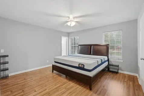 20 Moon Valley Court Conroe TX 77304
