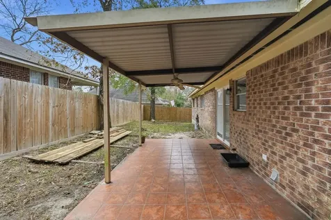 20 Moon Valley Court Conroe TX 77304