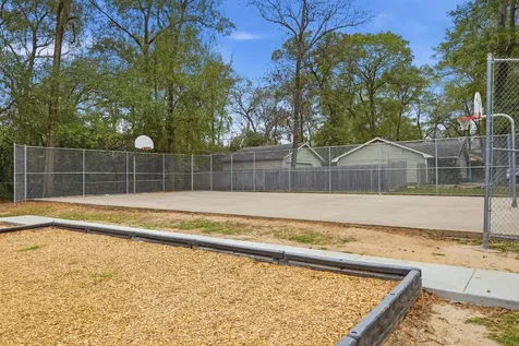 20 Moon Valley Court Conroe TX 77304
