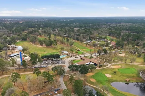 20 Moon Valley Court Conroe TX 77304