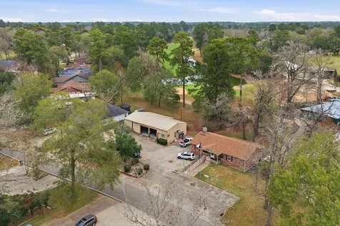 20 Moon Valley Court Conroe TX 77304