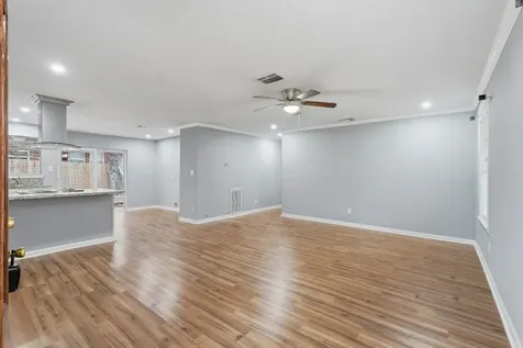 20 Moon Valley Court Conroe TX 77304