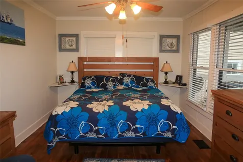 1020 Broadway Street Galveston TX 77550