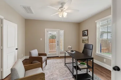1621 W 23rd Street B Houston TX 77008