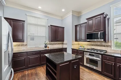 1621 W 23rd Street B Houston TX 77008